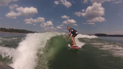 wake surf 360|Wakesurf Tutorial: Completing a 360 – Doomswell。